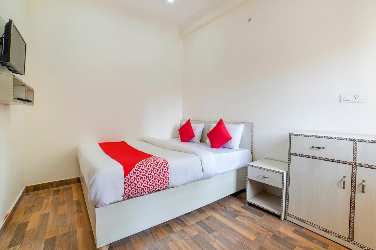 โอโย 67163 อนันธรรม เรซิเดนซี Hotel Narendra Nagar ภายนอก รูปภาพ