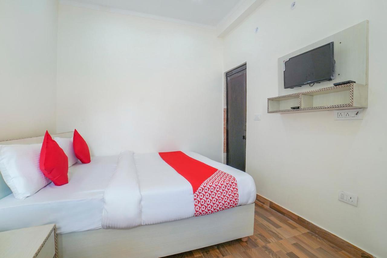 โอโย 67163 อนันธรรม เรซิเดนซี Hotel Narendra Nagar ภายนอก รูปภาพ